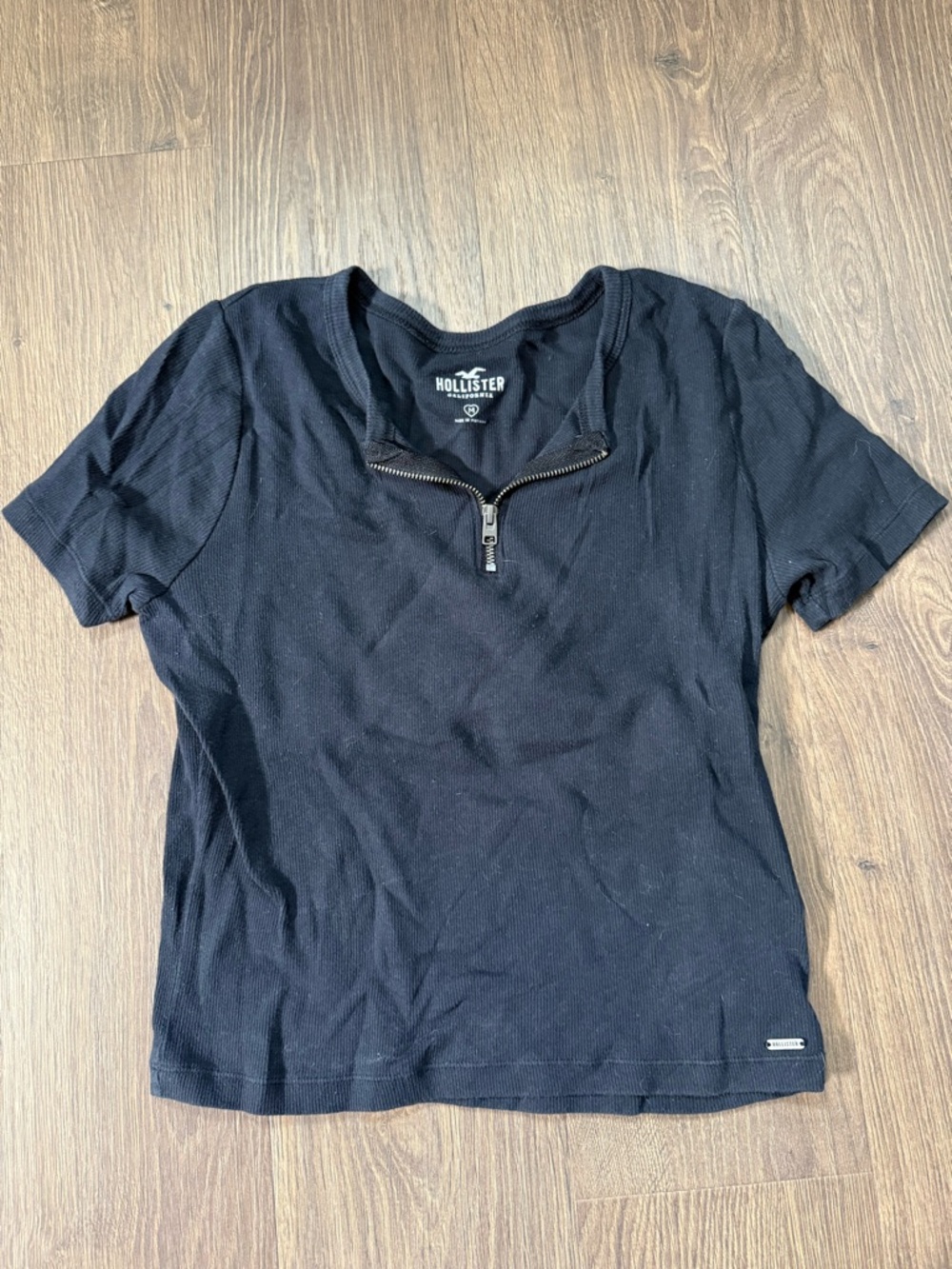Hollister Black Short Sleeve Ribbed Zip-Front Top